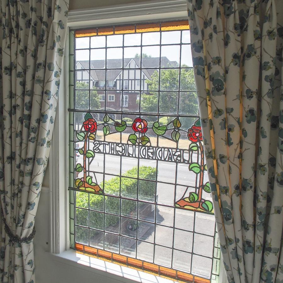 Leaded Light Guest House Solihull Eksteriør billede